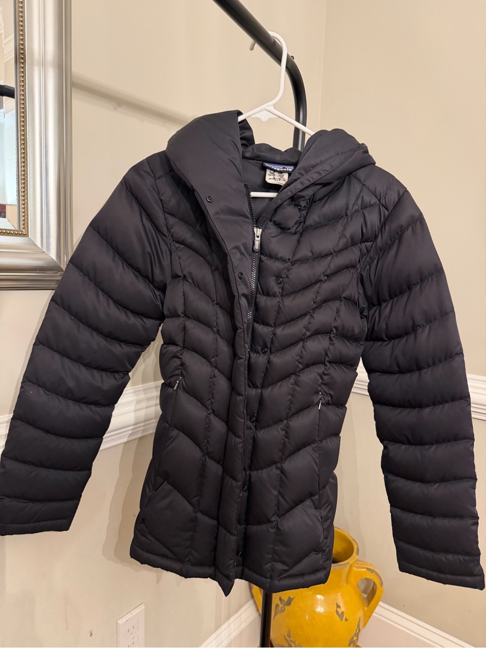Patagonia Women's Black Quilted Hooded Puffer Coat